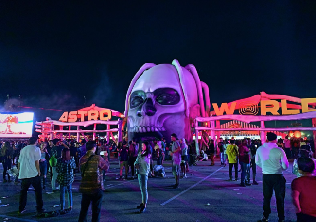 Travis Scott Astroworld Festival by Jamie Barrientos